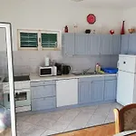 Ravlic 3* ماكارسكا