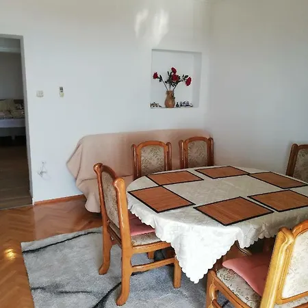 Ravlić 3*
