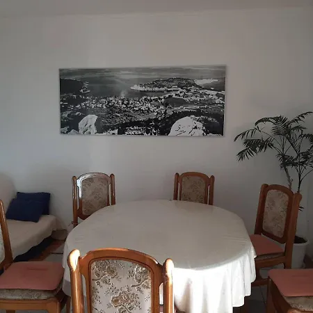 Ravlić 3*